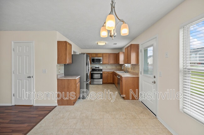 Building Photo - 3236 Woodpoint Dr