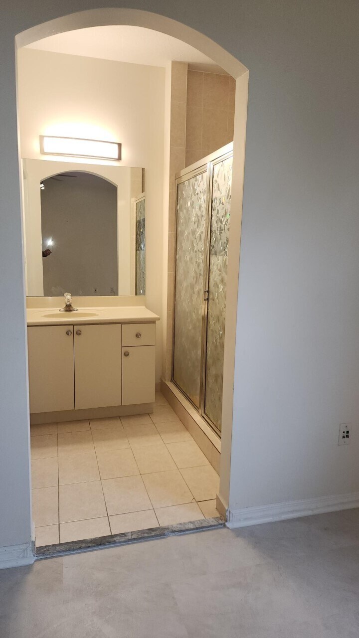 Building Photo - 4929 Windward Way