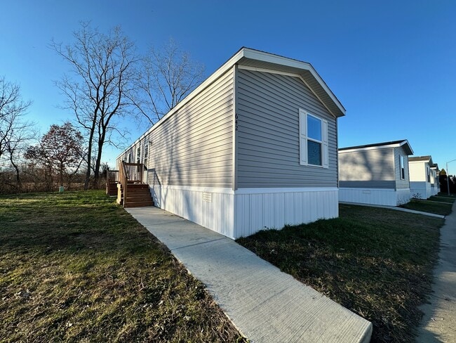 Building Photo - 642 Oregon St