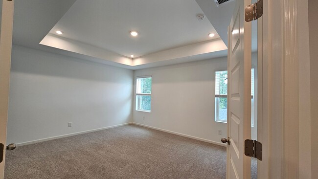 Building Photo - Spacious like new home in Hermitage FOR LEASE