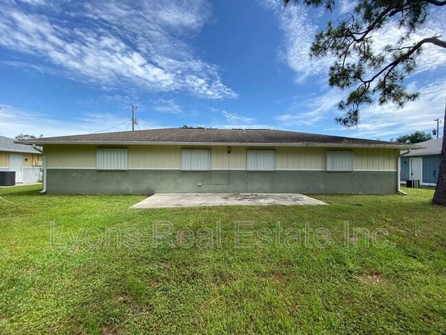 Building Photo - 4200 Pine Drop Ln