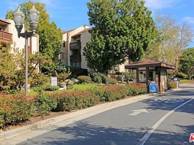 Building Photo - 1311 Summertime Ln