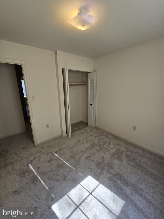 Building Photo - 129 La Grange Ave