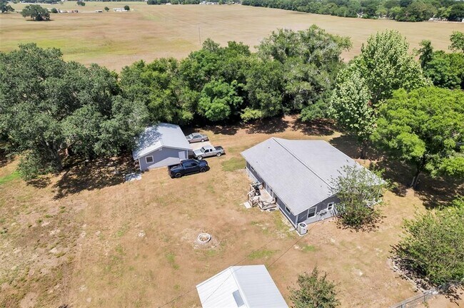 Building Photo - 39953 Sunburst Dr