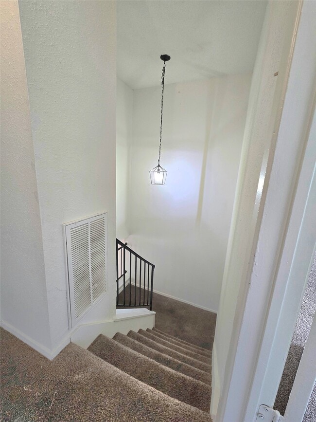 Building Photo - 7063 Chasewood Dr