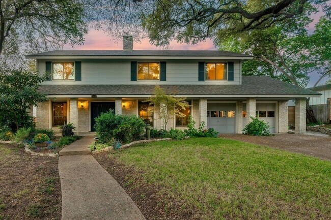 Building Photo - 9502 Castlewood Dr