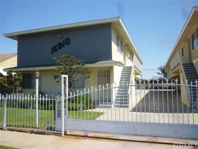 Building Photo - 15910 Harvard Blvd