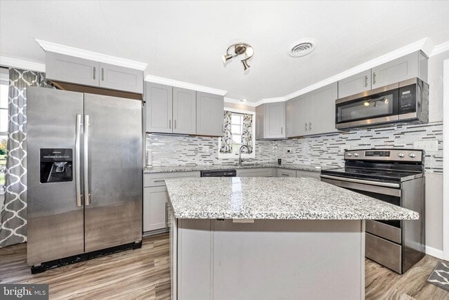 Building Photo - 1545 Tuscawilla Dr