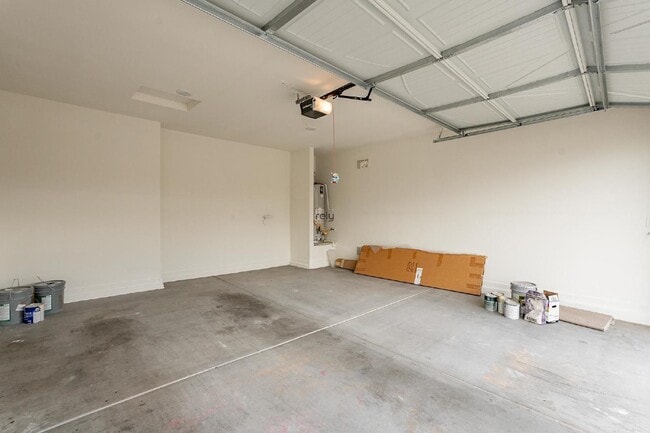 Building Photo - 14155 W Georgia Dr