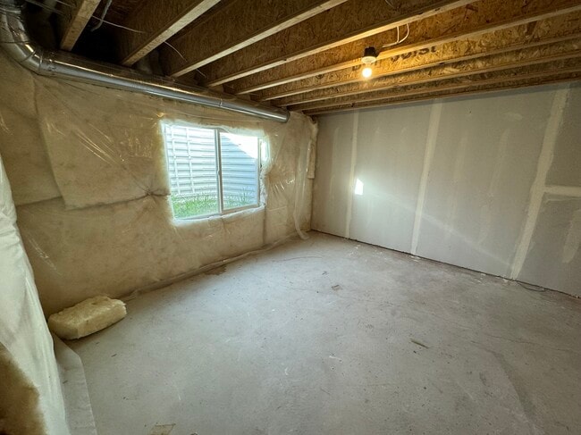 Building Photo - 454 E Nickel Ln