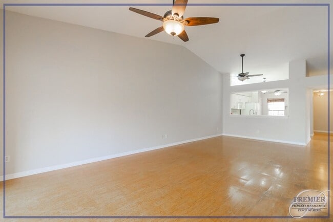 Building Photo - ***2+DEN/2 BATH***CENTRAL NAPLES***CYPRESS...