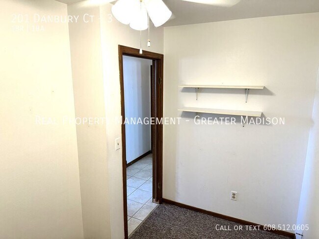 Building Photo - 201 Danbury Ct