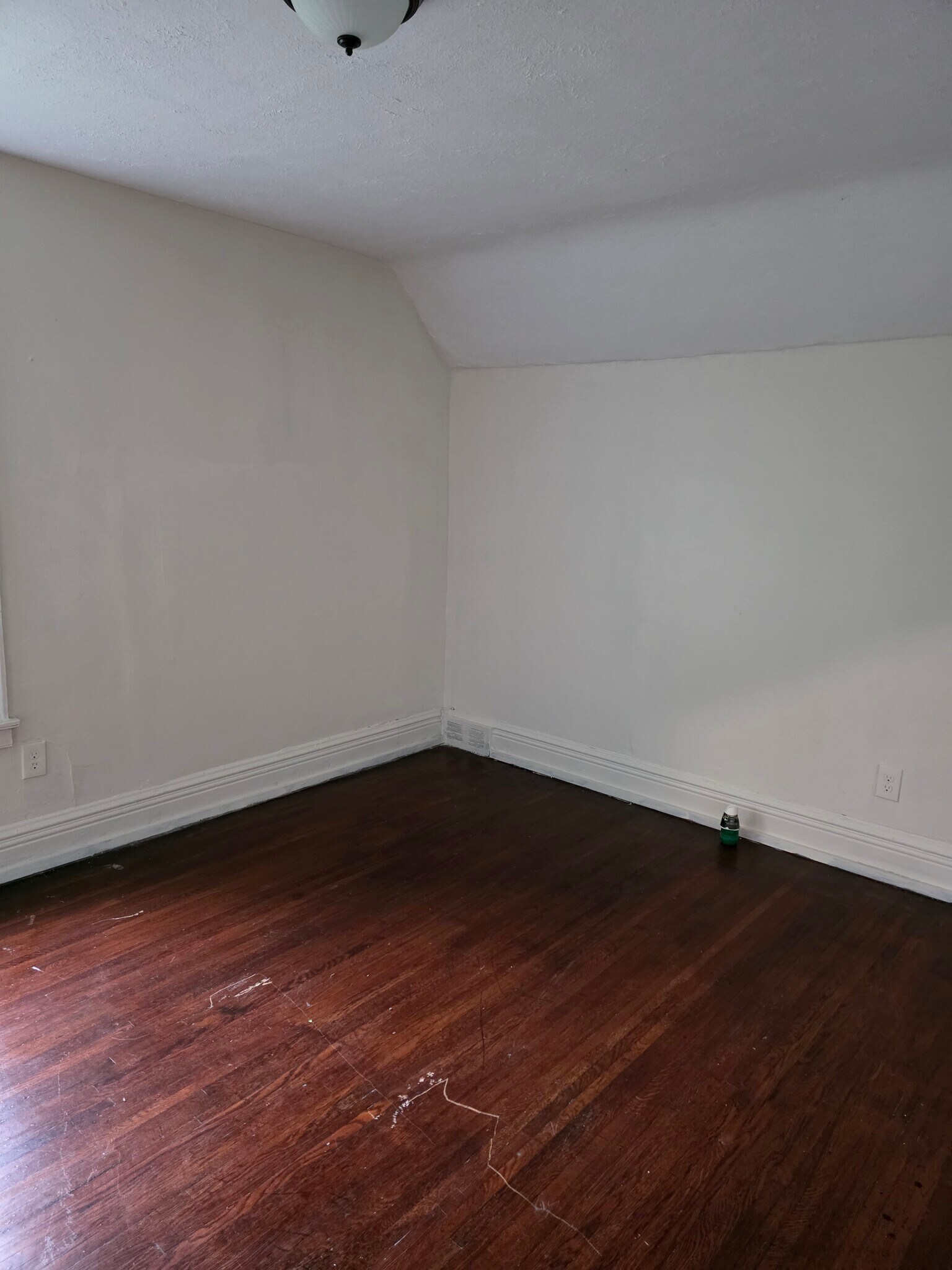 Building Photo - 983 Portland Ave