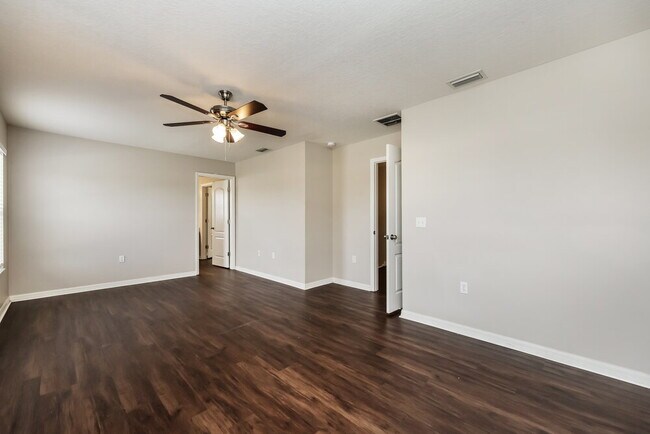 Building Photo - 19412 Timberbluff Dr