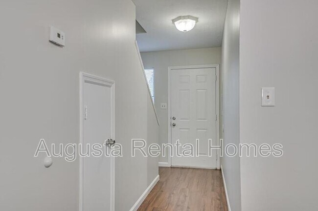 Building Photo - 169-A Petersburg Circle