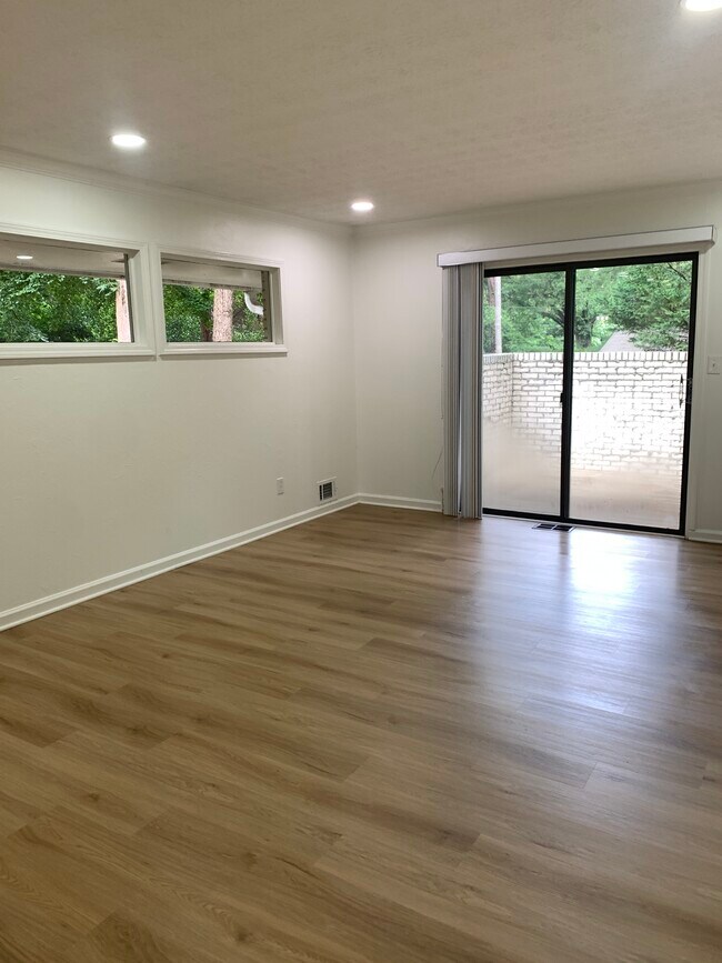 Building Photo - 1714 S Johnson Ferry Rd NE