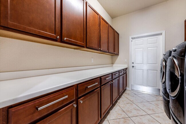 Building Photo - 3425 Siena Cir