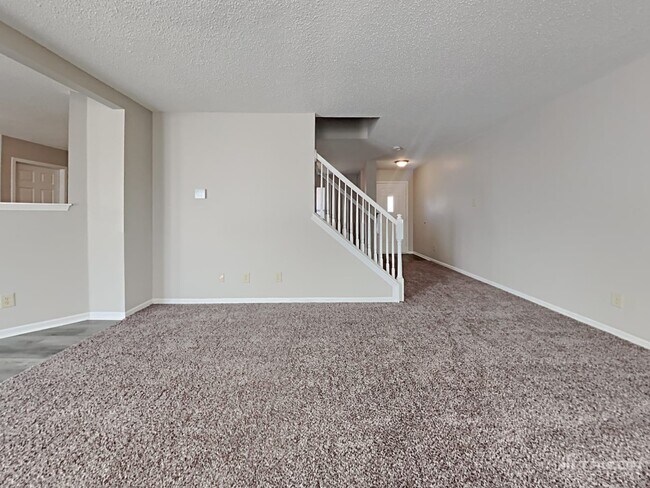 Building Photo - 2376 Bridlewood Dr