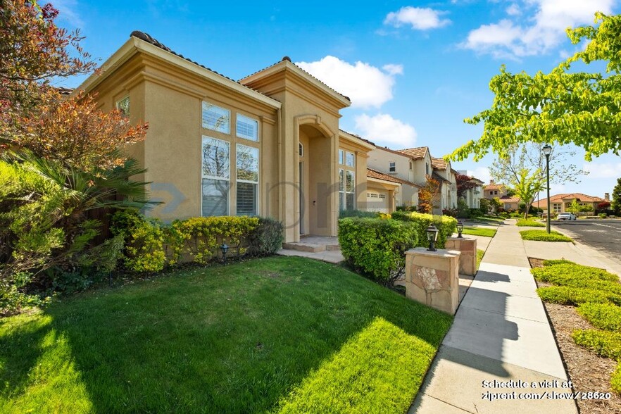 Building Photo - 9307 Mediar Dr