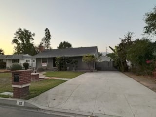HOME WITH GARAGE SPACIOUS DRIVE WAY FOR MUTILPLE PARKING - 85 W Lemon Ave