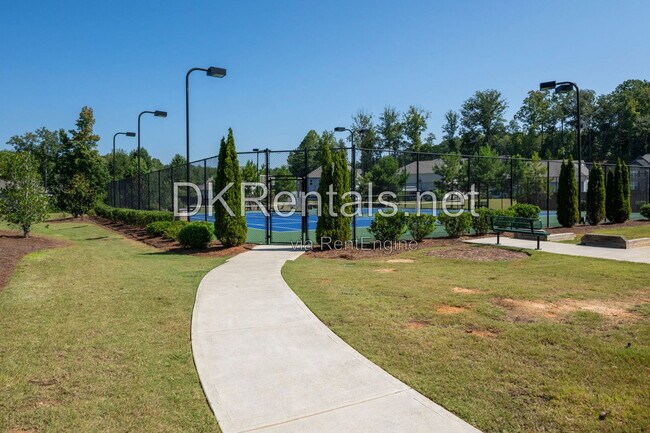 Building Photo - 7095 Evening Dew Dr