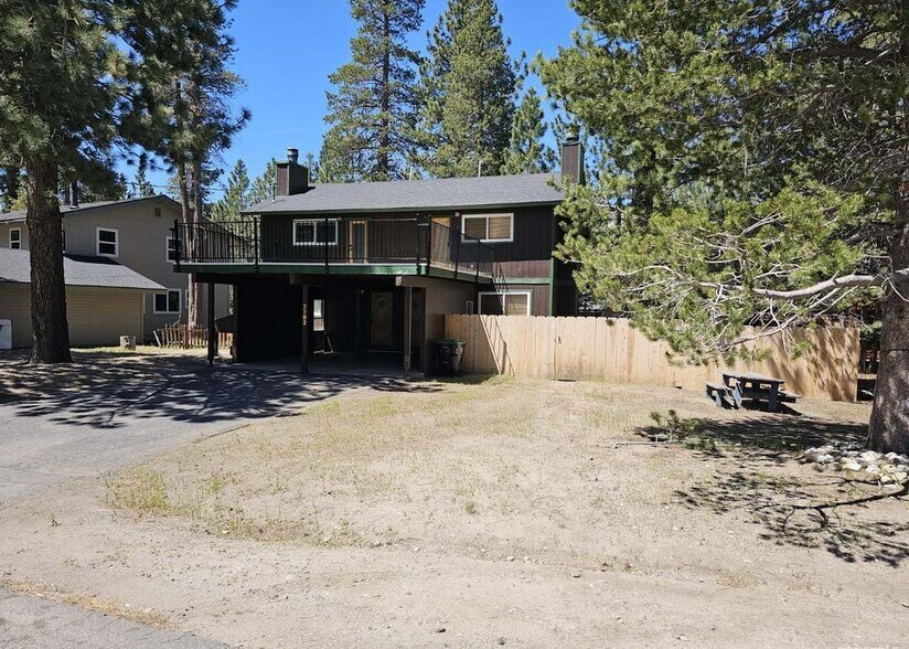 Building Photo - 2282 Blitzen Rd