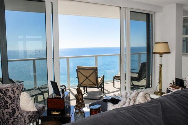 Building Photo - 4300 N Ocean Blvd