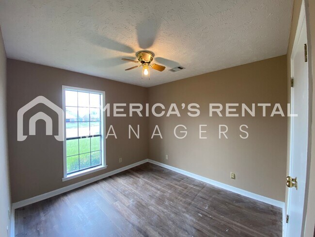 Building Photo - Home for rent in Montgomery!!! Coming Soon!!!