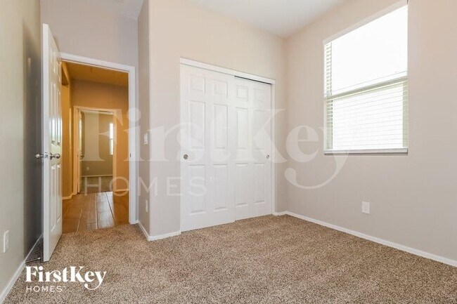 Building Photo - 17565 W Villa Chula Ln
