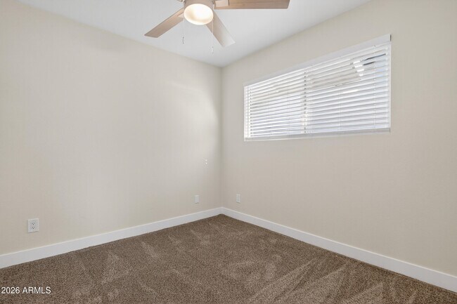 Building Photo - 2355 W Waltann Ln