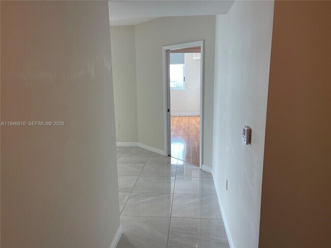 Building Photo - 1745 E Hallandale Beach Blvd