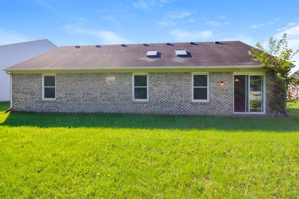 Building Photo - 9012 Lighthorse Dr