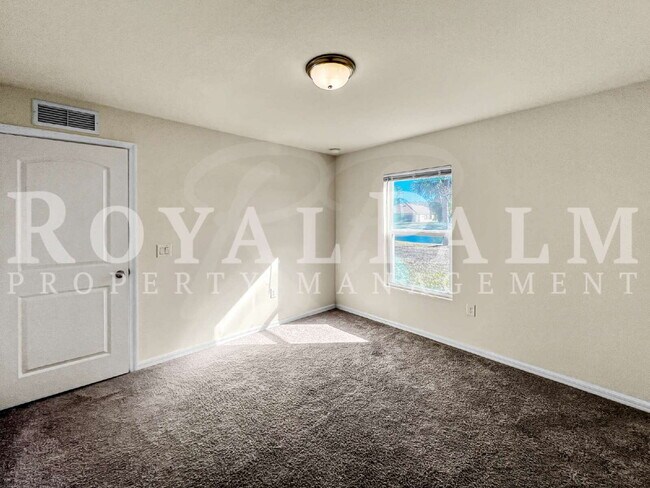 Building Photo - 3BR/2BA Duplex in Vistanna Villas | Garage + Resort Pool!