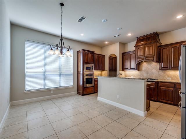 Building Photo - 1811 Marshall Dr