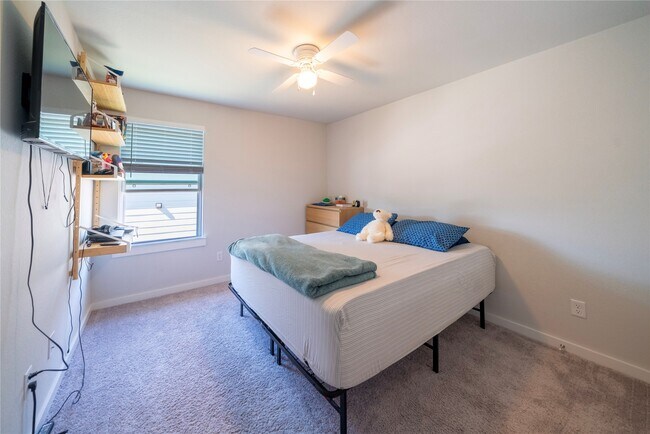 Building Photo - 21802 Blue Daisy Ct