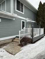 Building Photo - 921 Sunset Ridge Dr