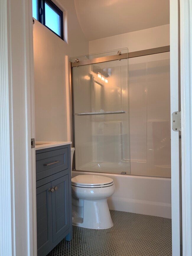 Building Photo - 14425 Hardtree Dr