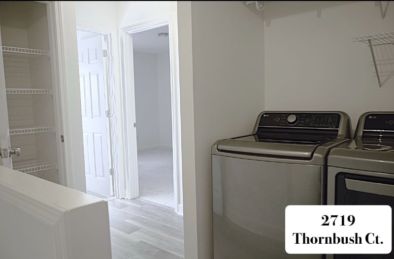 Building Photo - 2719 Thornbush Ct