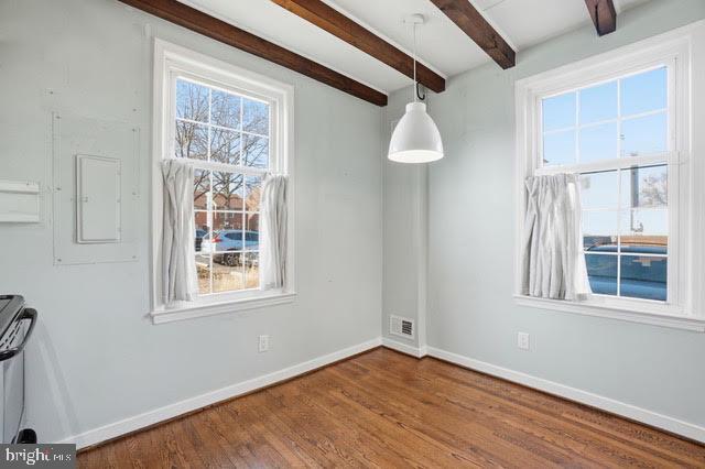 Building Photo - 657 S Columbus St