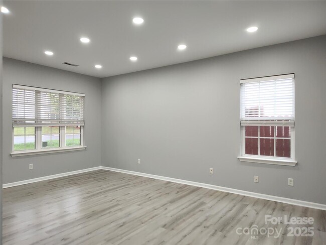 Building Photo - 469 Laurel Fork Dr