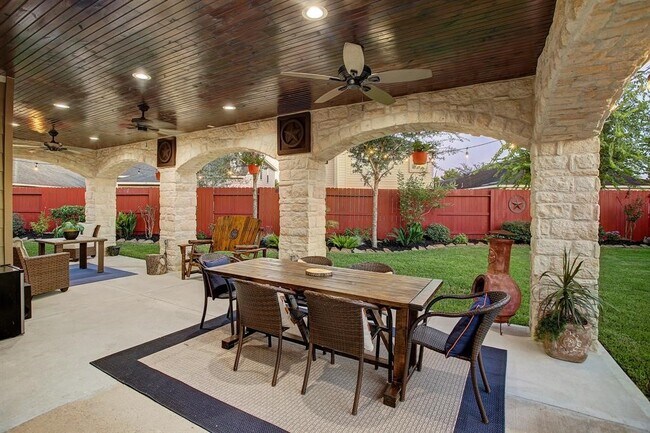 Building Photo - 5506 Stonefield Ct