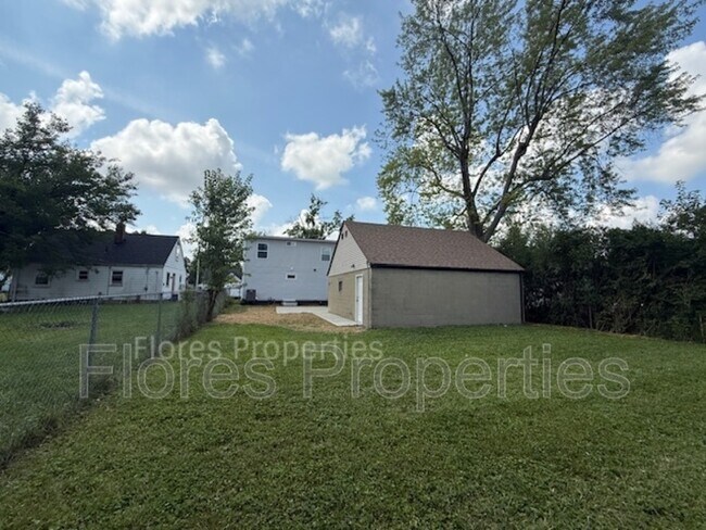 Building Photo - 1018 Urana Ave