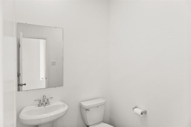 Building Photo - 28806 Bobcat Run Dr