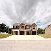 Building Photo - 155 Dedman St
