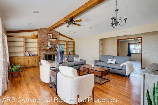 Building Photo - 2 br, 2 bath House - 3229 High Point