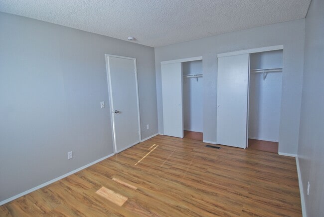 Building Photo - 1444 W 227th St