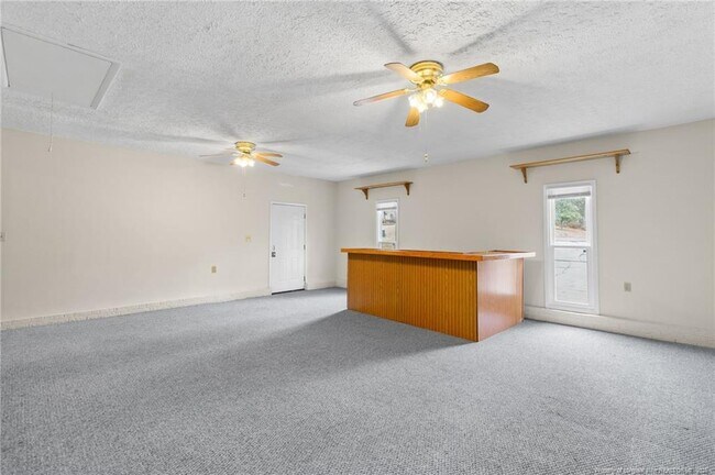 Building Photo - 1716 Valley Ridge Dr