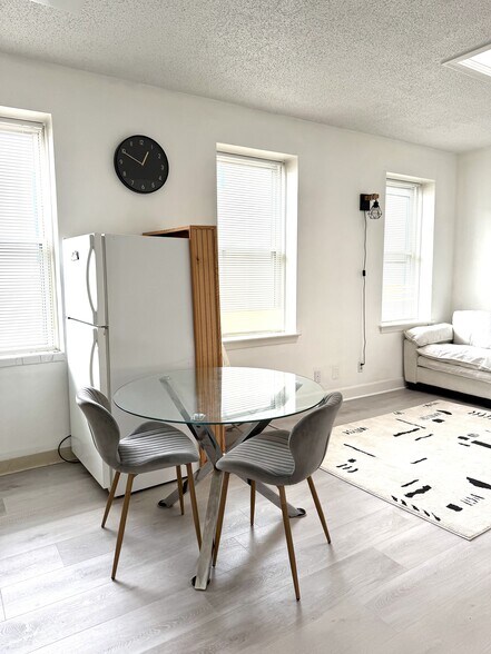 Building Photo - 1415 Commonwealth Ave