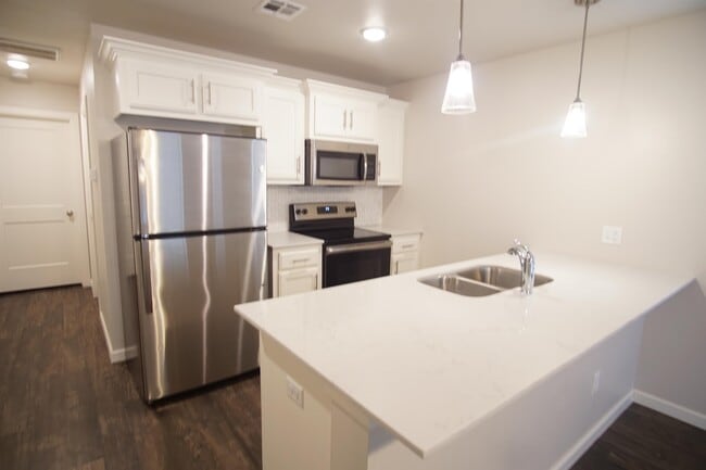 Building Photo - 11520 Keystone Cir