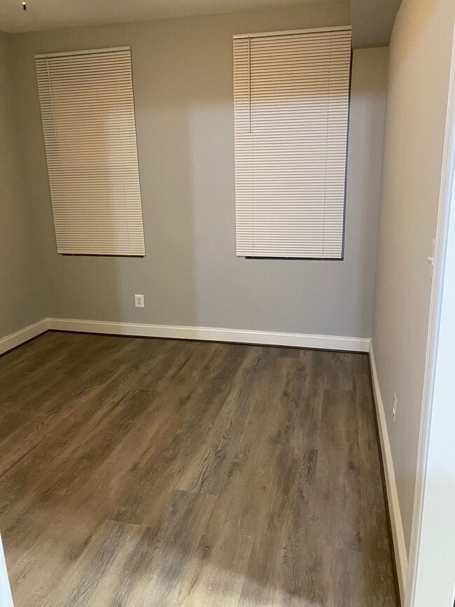 Building Photo - 2103 Belair Rd